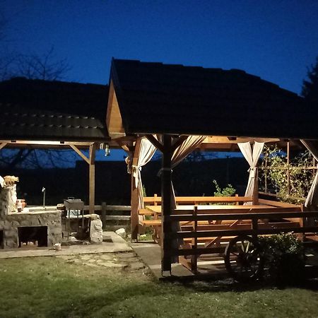 Brvnare Na Brdu Βίλα Sljivovica  Εξωτερικό φωτογραφία